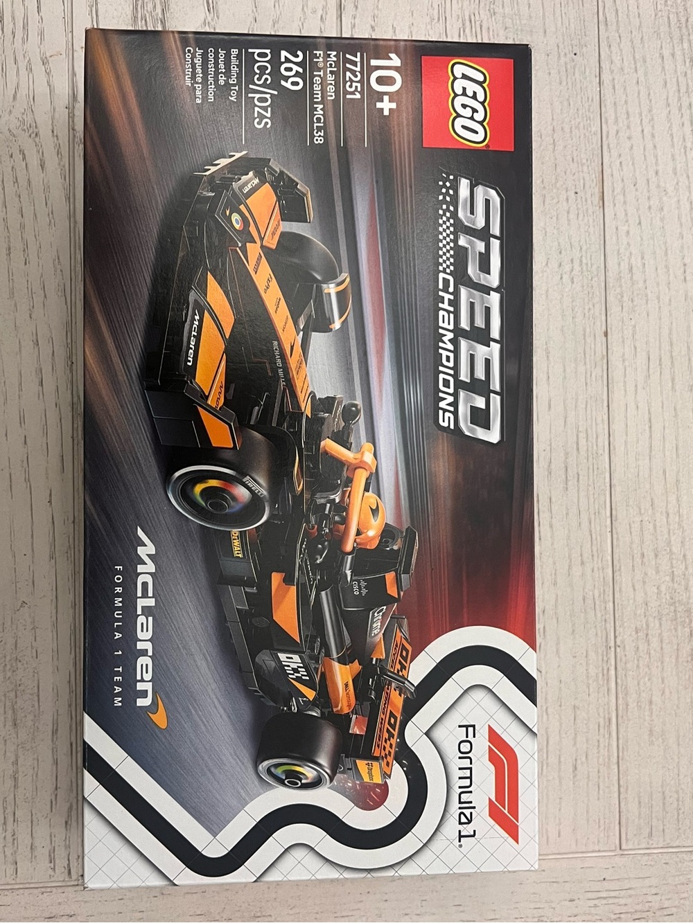 LEGO Speed Champions McLaren Formula 1 Team - Picture 2 of 2